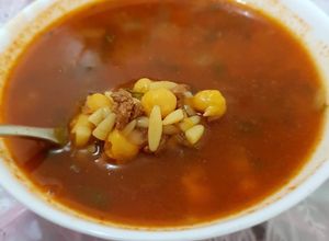 صورة لوصفة شوربة الحريرة الليبية على طريقتي