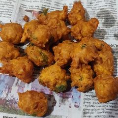 Vazhakkai Bonda/Plantain Starter A picture of Vazhakkai Bonda/Plantain Starter.