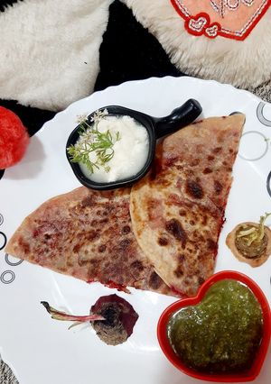 वेज पराठा (Veg paratha recipe in hindi) रेसिपी मुख्य फोटो