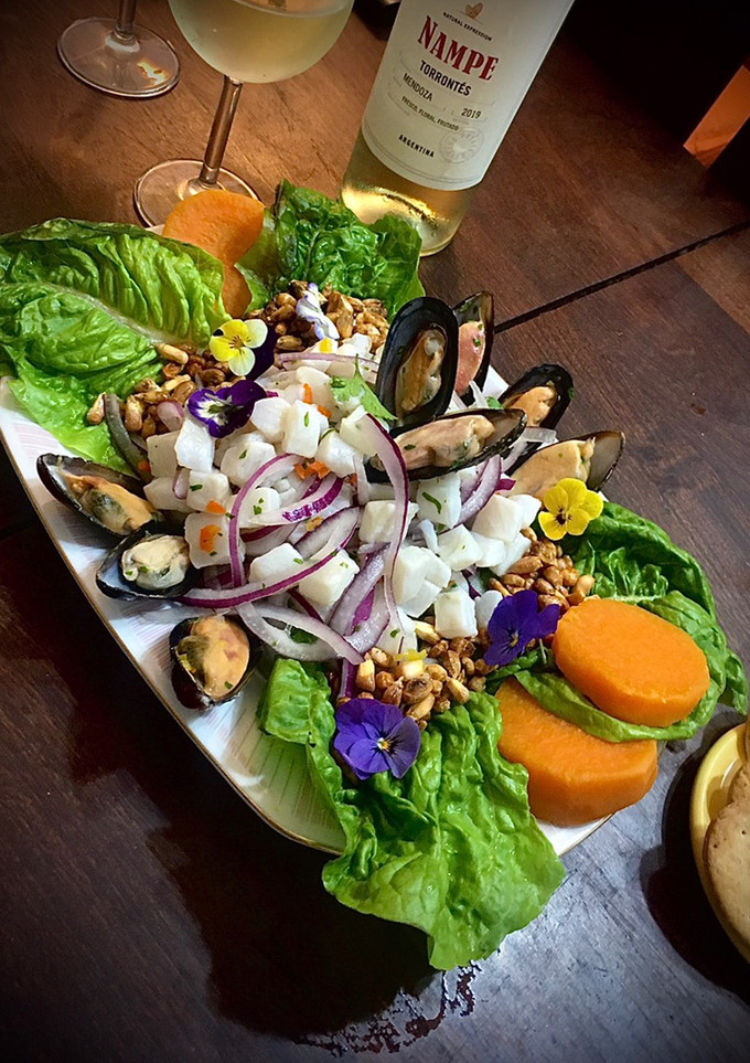Una foto de Ceviche combinado