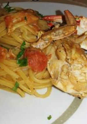 Foto di Linguine con Granchio sfumato al Cognac, Pomodorini e Zafferano