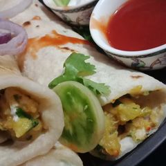A picture of Paratha roll😋.