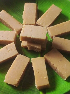 தலைப்பு : சாப்ட் மைசூர்பாக்(soft mysorepak recipe in tamil) செய்முறை முக்கிய புகைப்படம்
