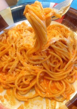 Una foto de Pasta con crema de pimientos morrón