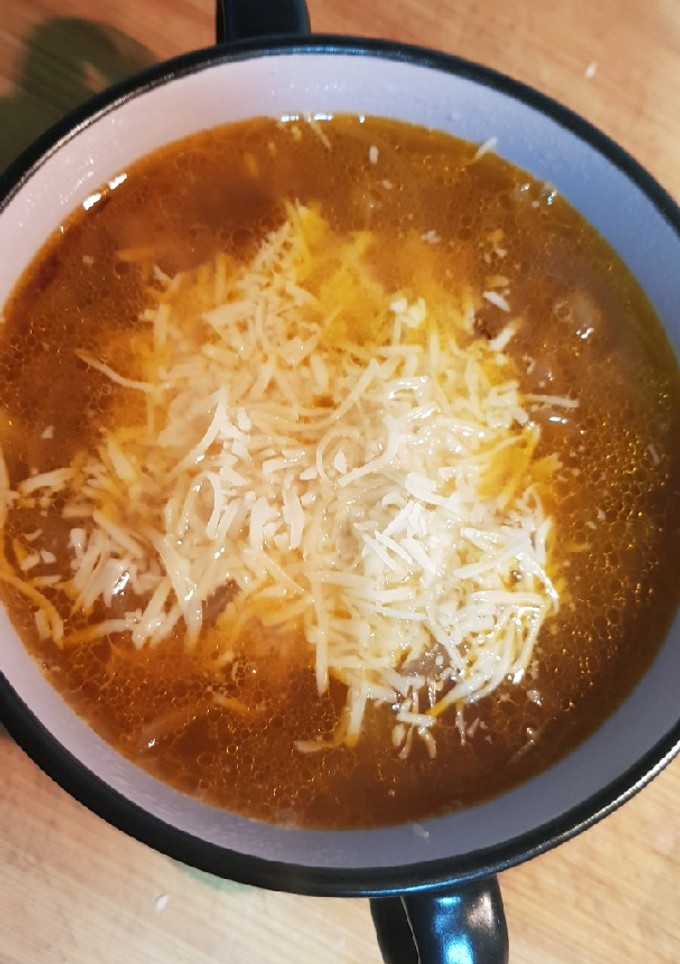 Una foto de Sopa de cebolla. "prisa"