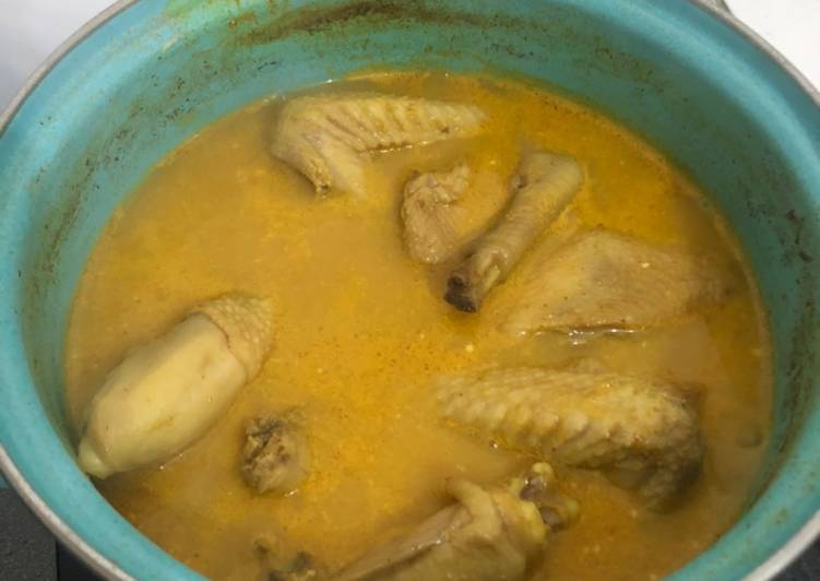 #4 Gulai Ayam