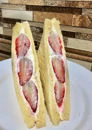 Foto resep Strawberry Sandwich