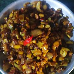 A picture of Onion mushroom stir fry.