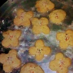 A picture of 3 Ingredients biscuit.