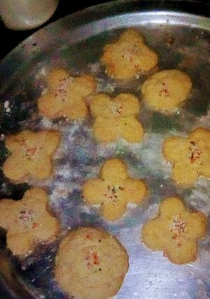 A picture of 3 Ingredients biscuit.