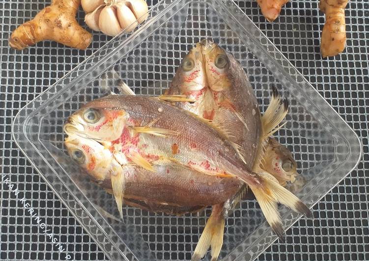 makanan Ikan Kering/Asin Pisang-Pisang yang Enak