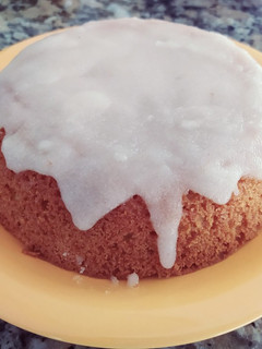 Una foto de Budín (cuatro cuartos), con Glaseado de limón