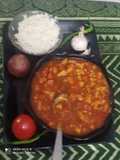 વેજીટેબલ ઈન રેડ કરી (Vegetable In Red Curry Recipe In Gujarati)