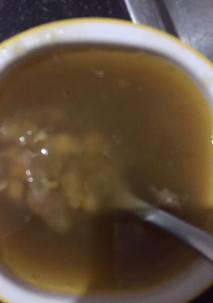 A picture of Chick peas soup.