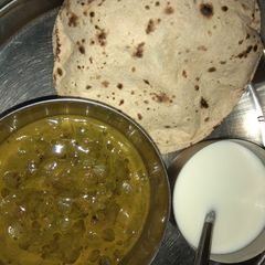 A picture of Ridge gourd (turai ki sabji).