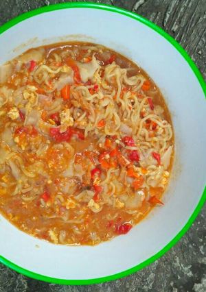 Foto resep Seblak mie pangsit rebus pedass ala neng tika