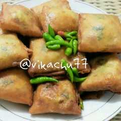 A picture of Martabak Telor Mini.