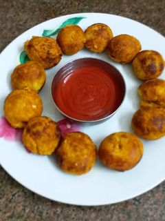 આલુ કે અપ્પે (Potato Appe Recipe In Gujarati) રેસીપી મુખ્ય ફોટો