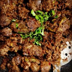 A picture of Ilaqai ka kaleji paratha.