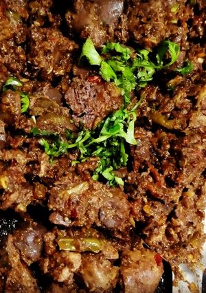 A picture of Ilaqai ka kaleji paratha.