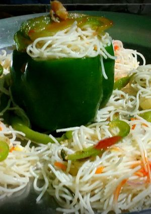 ক্যাপ্সিকাম হক্কা নুডলস (Capsicum hakka noddle's recipe in Bengali) রেসিপির প্রধান ছবি