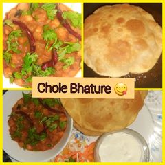 A picture of Chole Bhature 😋.