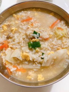 「2Y」營養吻仔魚雞肉蔬菜粥 的食譜成品照片