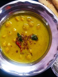 ताजी मंगोड़ी की कढ़ी (tazi mangodi ki kadhi recipe in Hindi) रेसिपी मुख्य फोटो