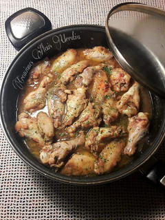 Una foto de Alitas de pollo en salsa de kabsa
