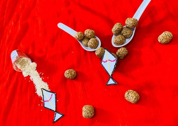 Sesame Ladoo