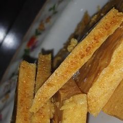 A picture of Honeycomb candy.