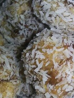 صورة لوصفة كرات التمر بجوز الهند💜(رمضان يجمعنا)🌜