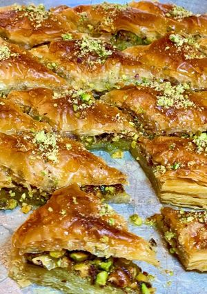 صورة لوصفة بقلاوة بالفستق الحلبي