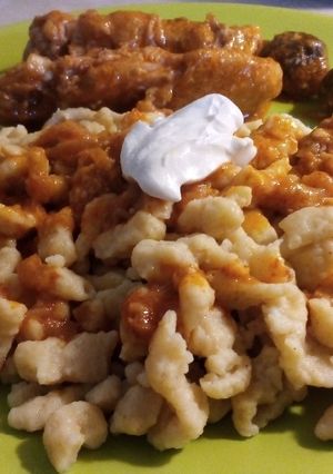 Csirkepaprikás nokedlivel glutén- és tejmentesen recept fotója