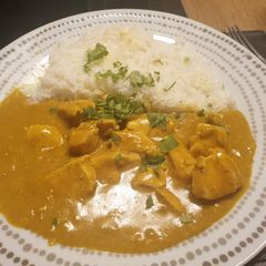 A picture of Chicken Korma.