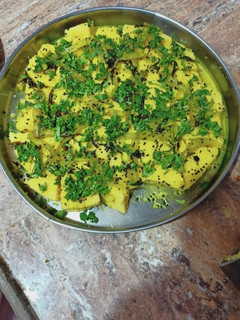 खमन ढोकला (khaman dhokla recipe in Hindi) रेसिपी मुख्य फोटो