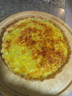 Una foto de Quiche de cebolla