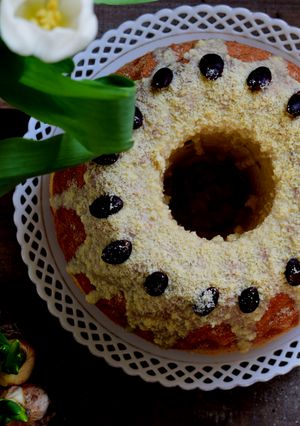 A picture of Vegan Easter Yeast Cake Babka.