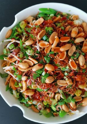 A picture of Noodle Salad.