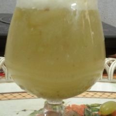 A picture of Green Grapes Smoothie.