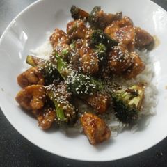 A picture of Mongolian Chicken.