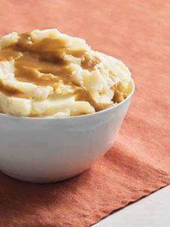 Una foto de Puré de papa con gravy