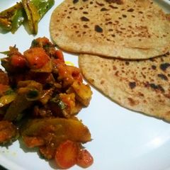 A picture of Aloo gajar ki sabji.