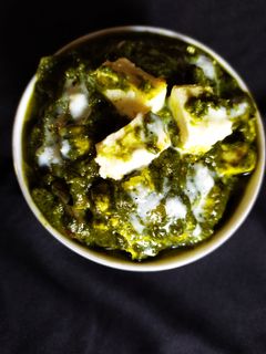 পালং পনির (palang paneer recipe in Bengali) রেসিপির প্রধান ছবি
