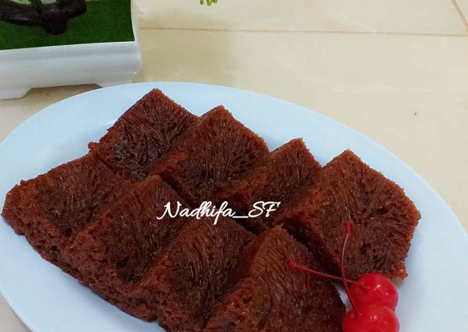 Ternyata ini lho! Bagaimana cara memasak Bolu Sarang Semut/Caramel Cake yang nagih banget