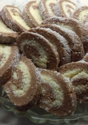 Egyszerű keksztekercs recept fotója