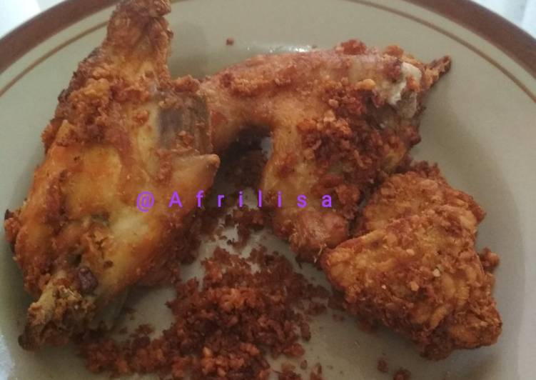 Ayam Goreng Kemiri