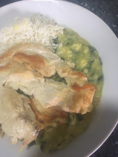 Una foto de Puré de espinaca con pollo