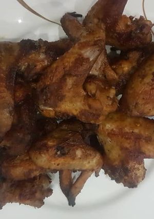 A picture of Fried chicken wings.