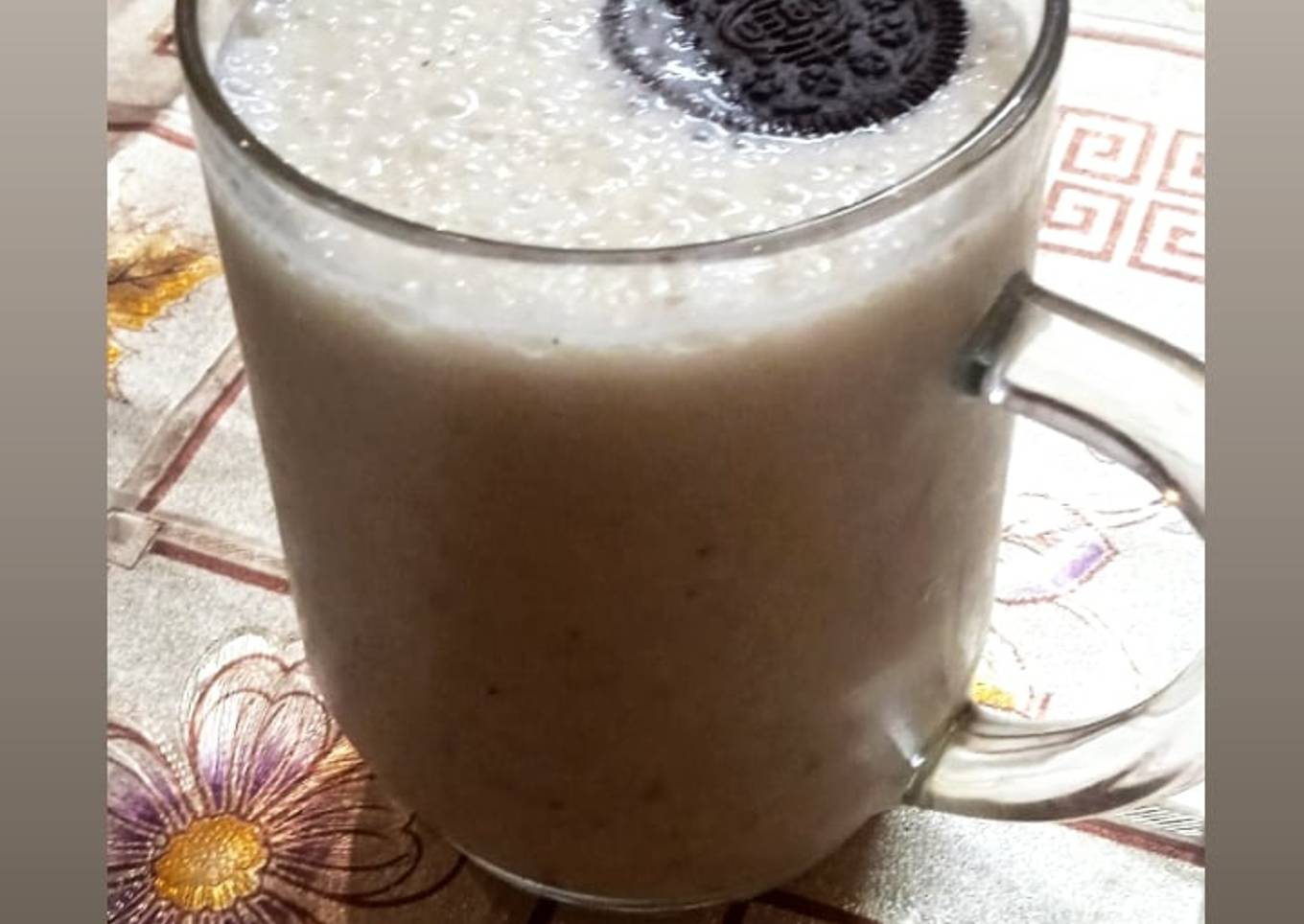 Banana Date shake